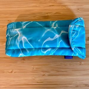 Baggu Puffy Glasses Sleeve in Pool
